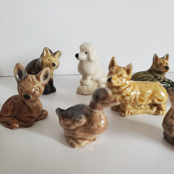 VINTAGE WADE ENGLAND Whimsies Collectible Mini Animal Ceramic Figurines Signed - Picture 7 of 12